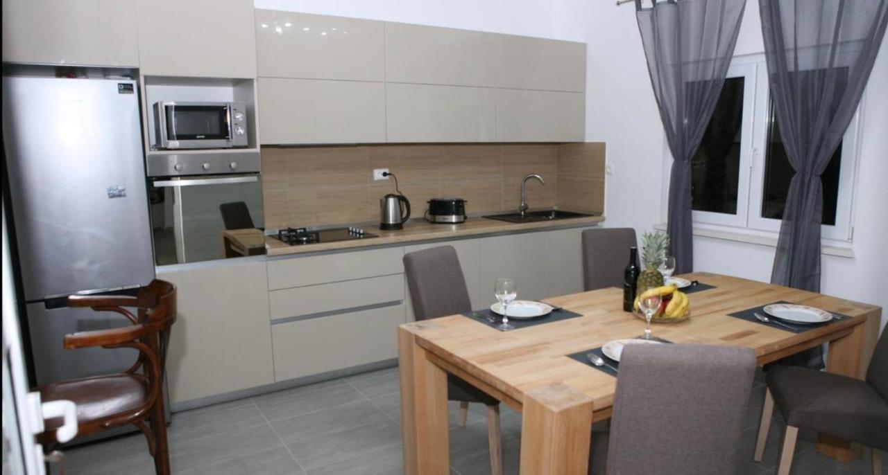 Apartments Antea Trogir Exterior photo
