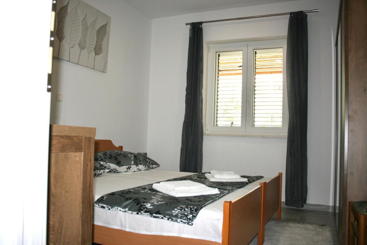 Apartments Antea Trogir Exterior photo