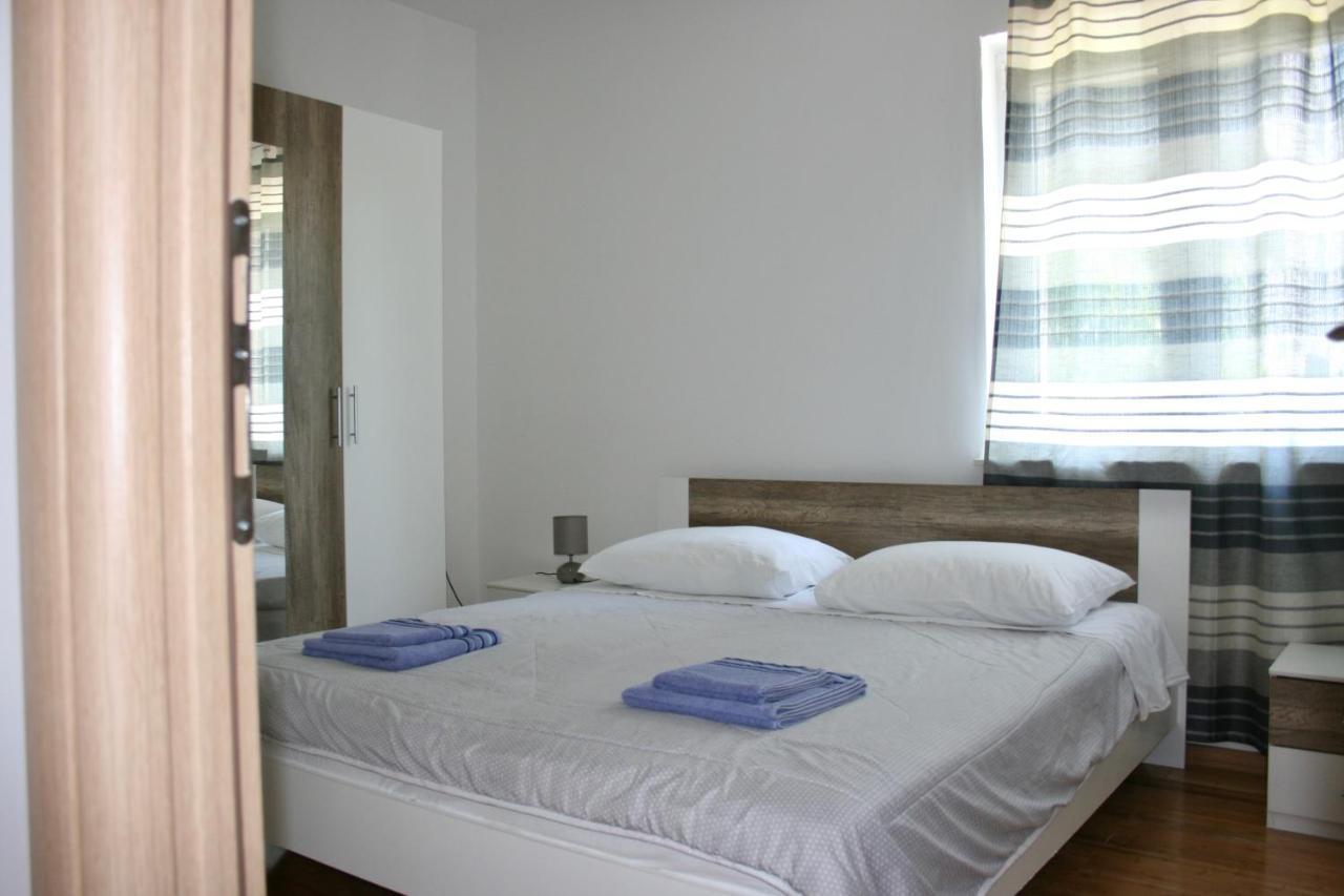 Apartments Antea Trogir Exterior photo
